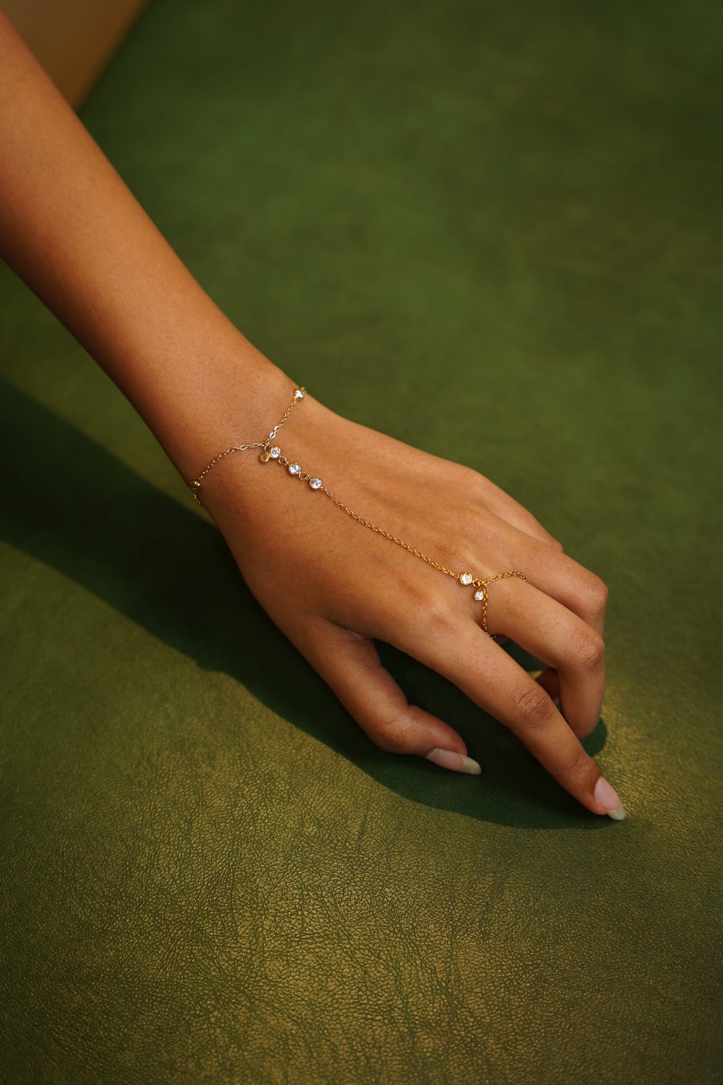 Elina Hand Chain