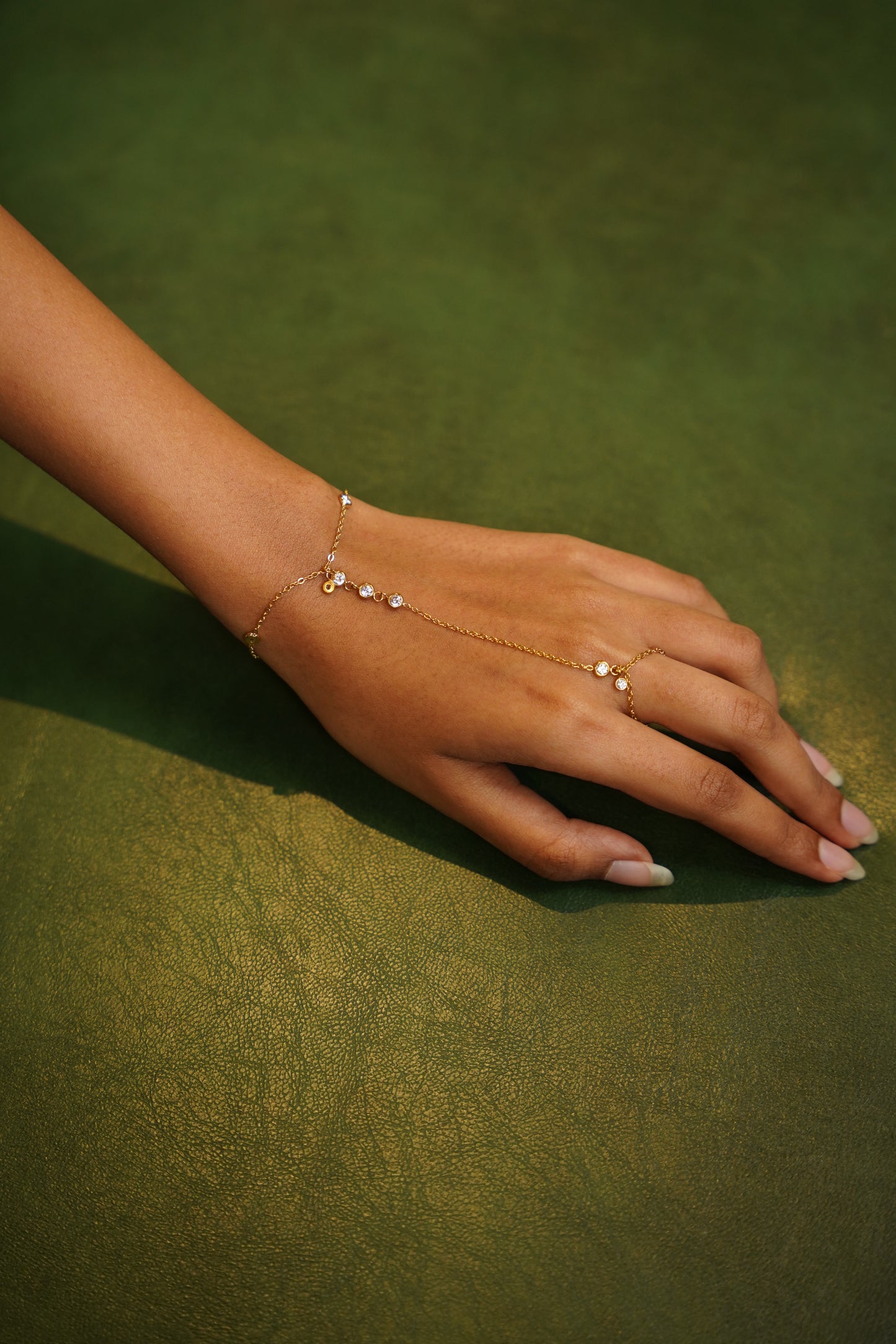 Elina Hand Chain