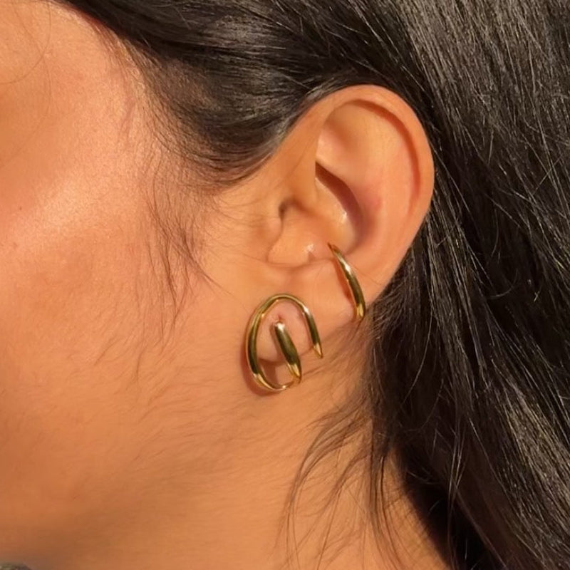 Fluid earrings
