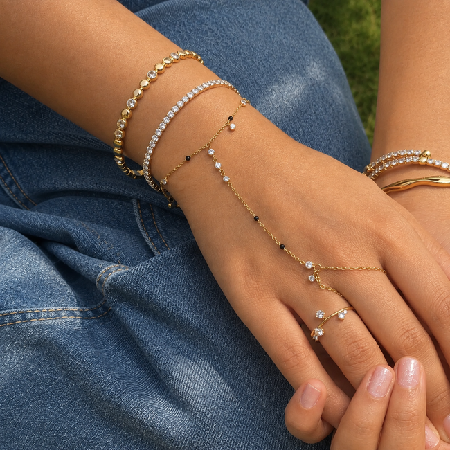 The Gia Hand Chain