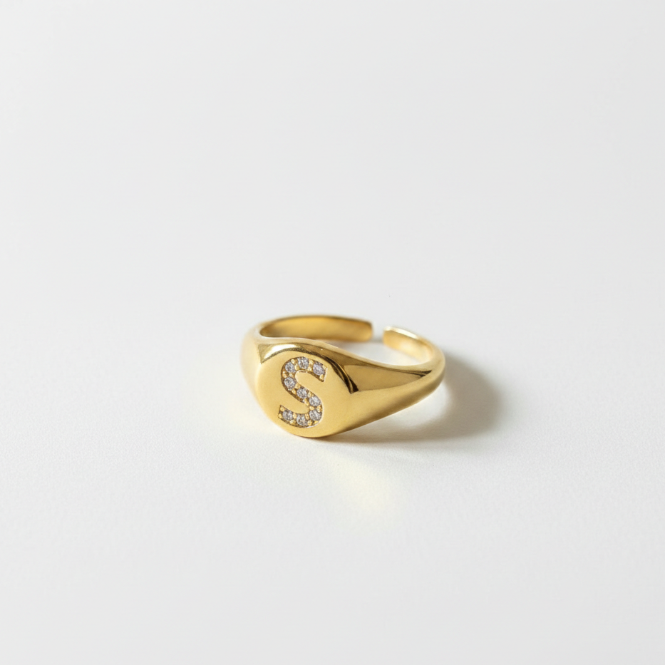 Chérie Initial Ring