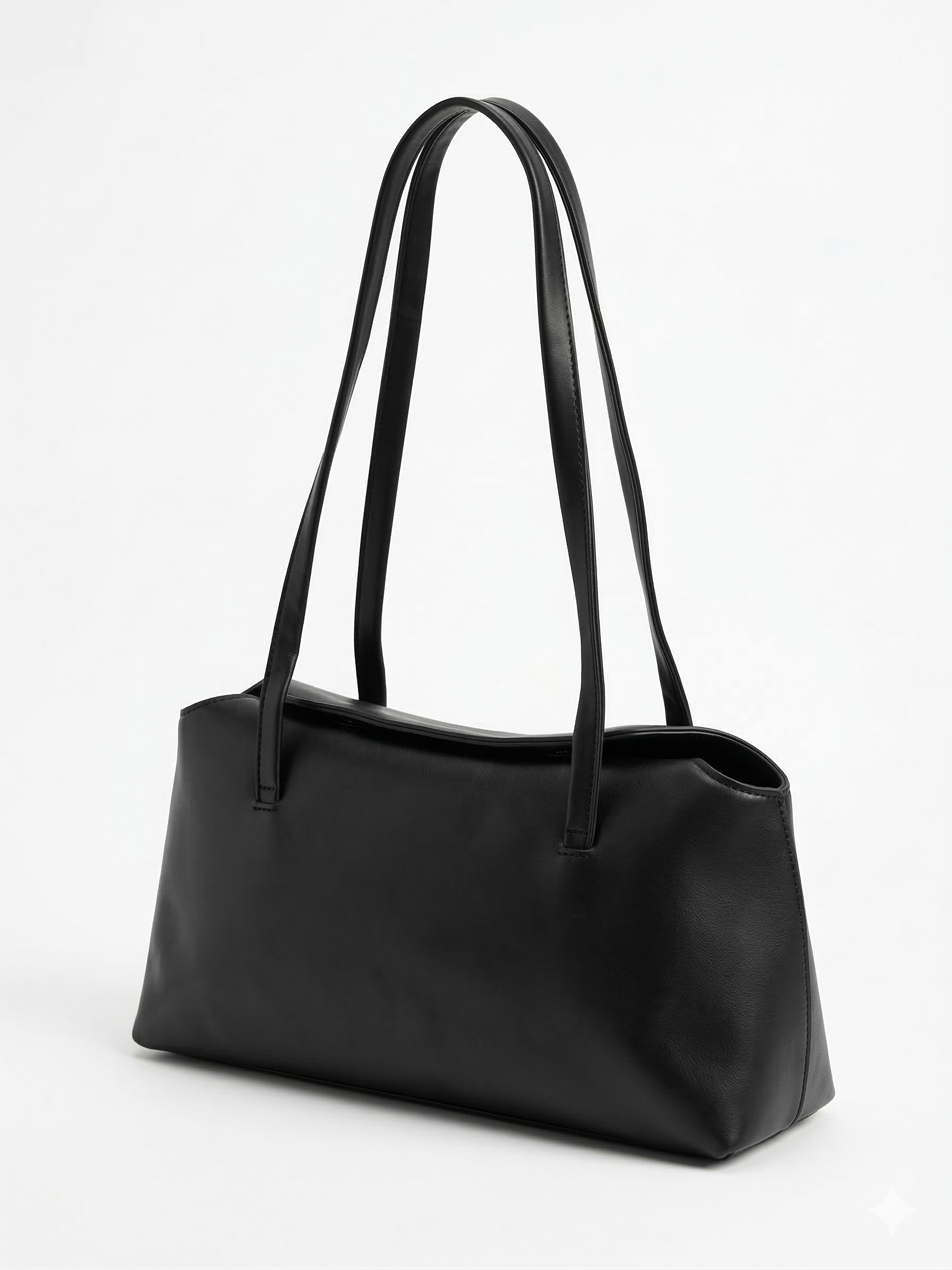 Noir Reserve Shoulder Bag