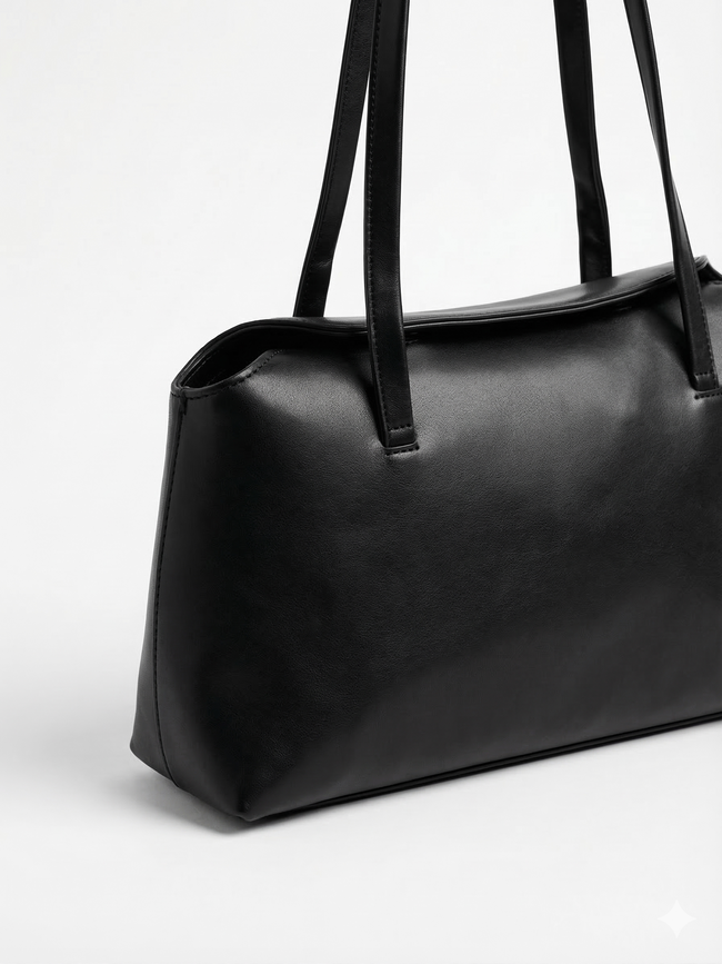 Noir Reserve Shoulder Bag
