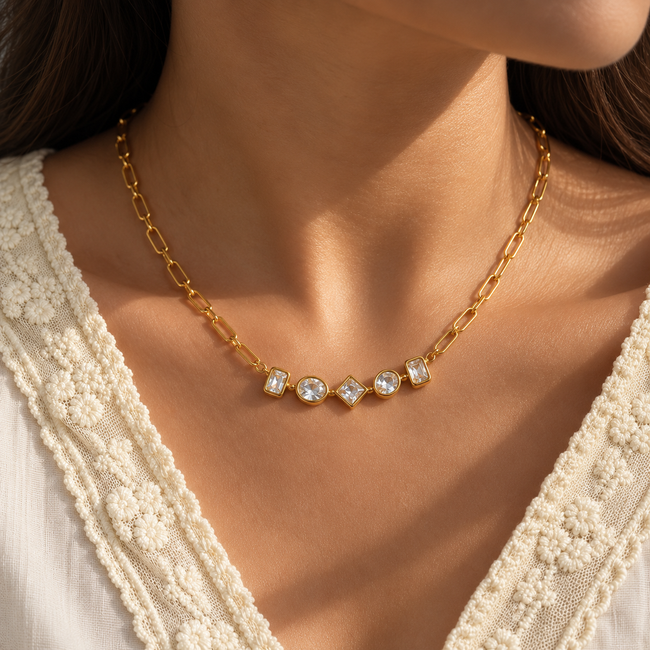 Viana Crystal Necklace
