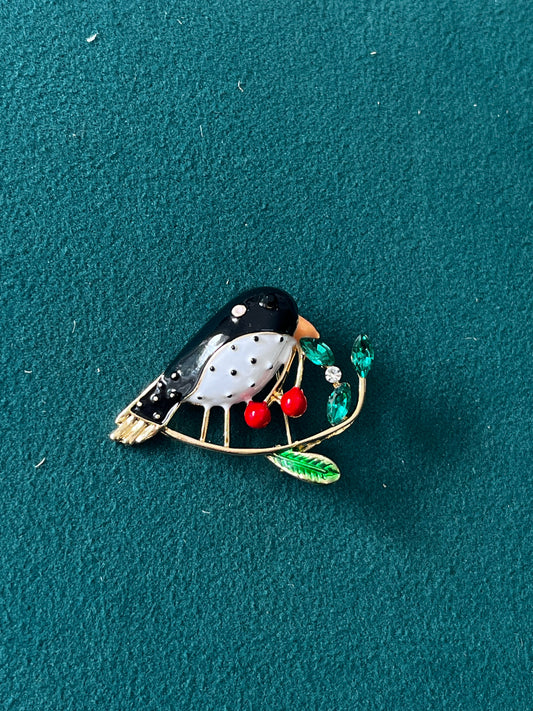 Chirping bliss brooch