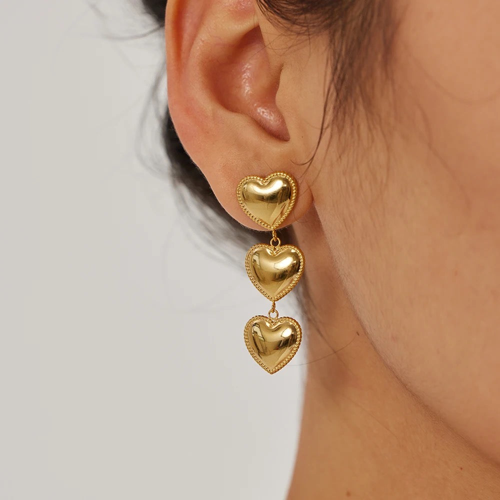 Milli heart earring