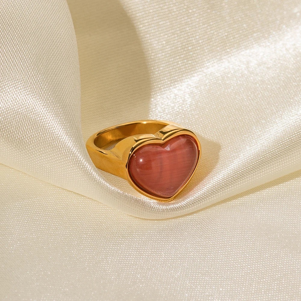 Quinn Heart Ring