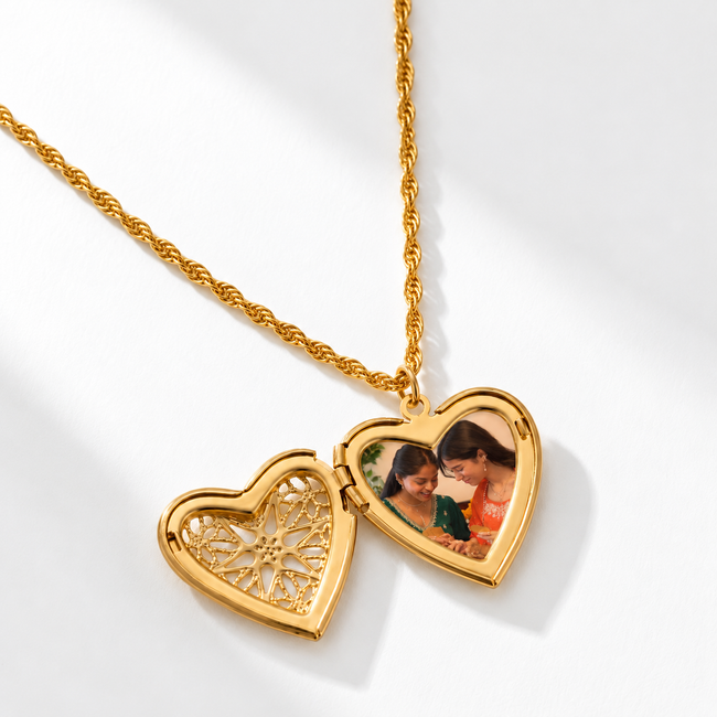 The Nostalgia Vintage Locket