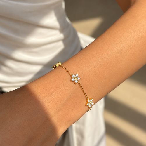 Daisy Charm Bracelet
