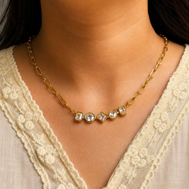 Viana Crystal Necklace