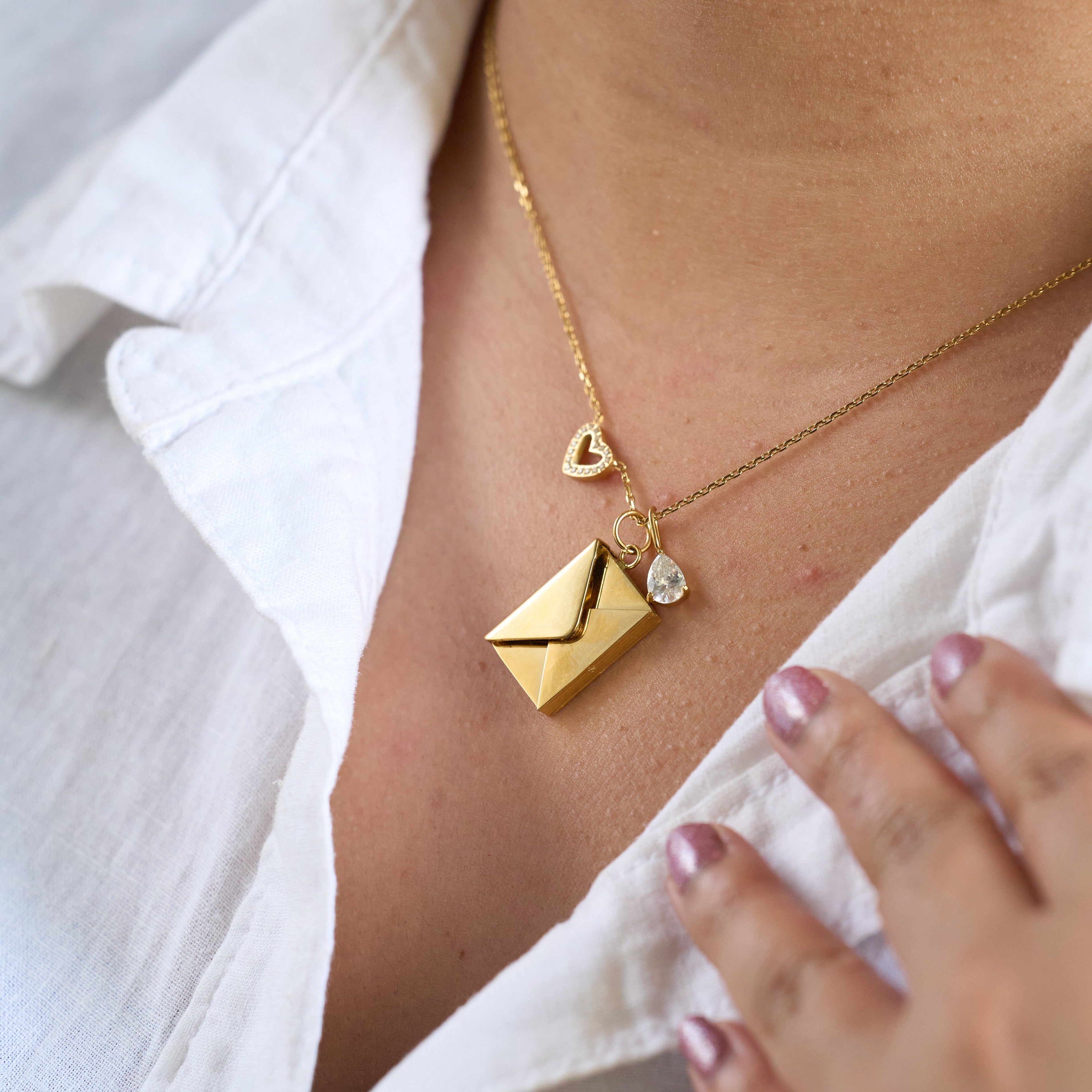 Personalised letter charm necklace for mom – A Letter to Ma engraved gold keepsake gift India