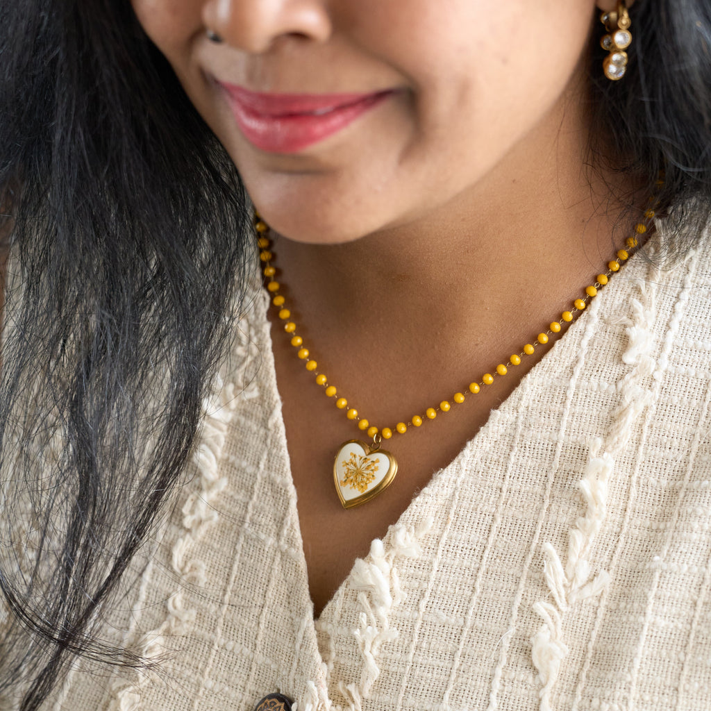 Custom photo heart pendant necklace – Always With You engraved gold photoheart necklace India
