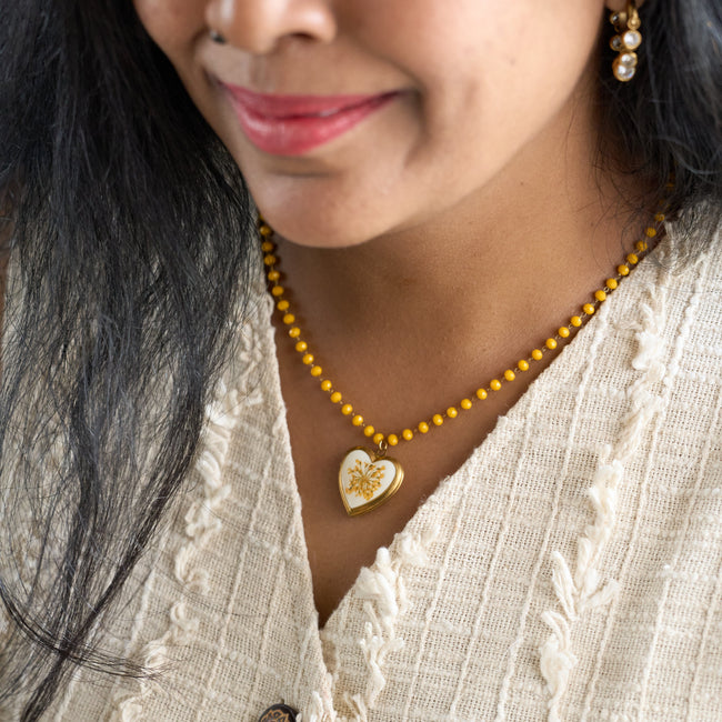 Custom photo heart pendant necklace – Always With You engraved gold photoheart necklace India
