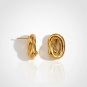 Knot Of love Studs