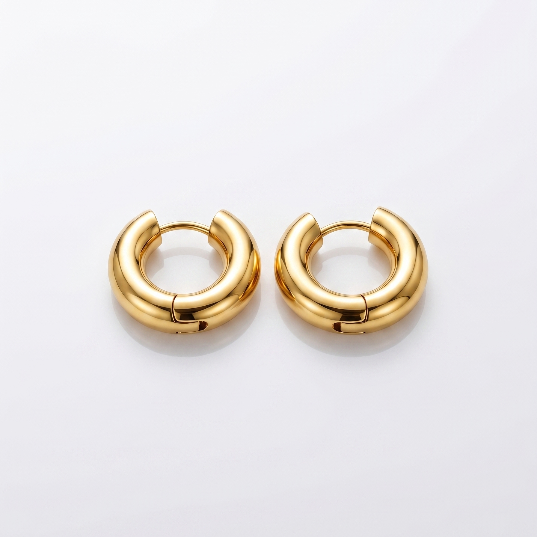 Minimal Gold Hoops (Small)