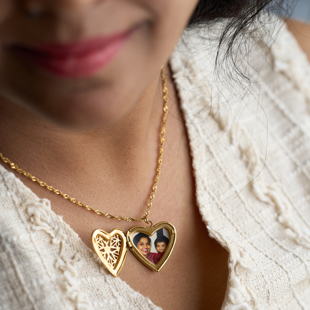 Personalised Mom photo heart necklace – My Heart My Mom engraved pendant gift for mother India
