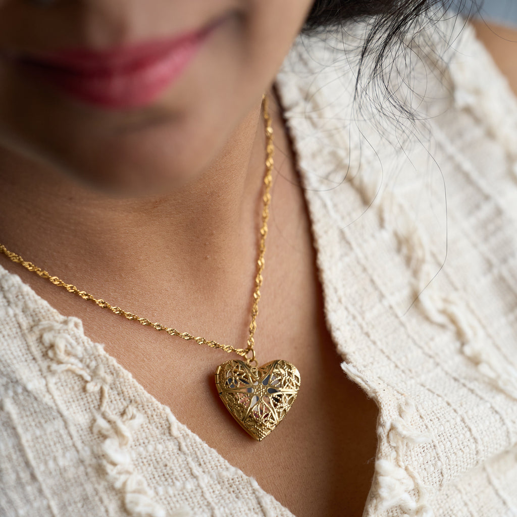 Personalised Mom photo heart necklace – My Heart My Mom engraved pendant gift for mother India
